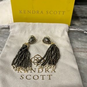 Kendra Scott dangle earrings